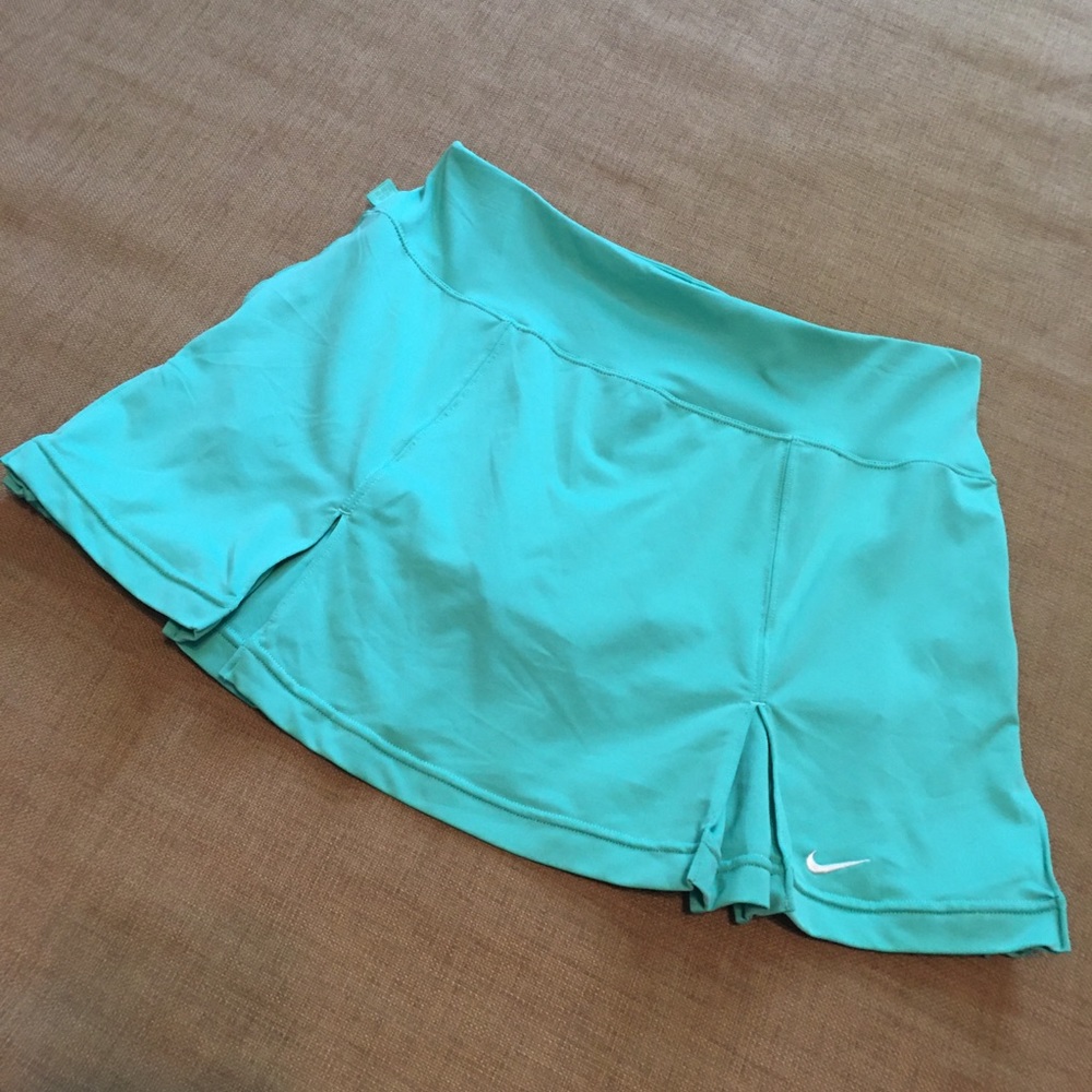 Nike Mint Green Skort Golf Tennis size Small